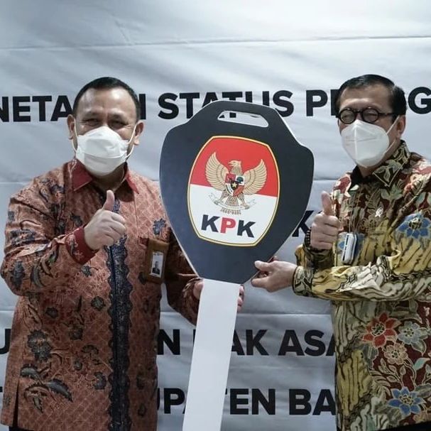 KEMENKUMHAM TERIMA HIBAH 8 MOBIL RAMPASAN KPK, YASONNA: UNTUK TINGKATKAN LAYANAN PUBLIK