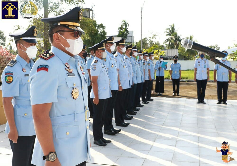 ZIARAH DAN TABUR BUNGA HARI DHARMA KARYADHIKA 2021